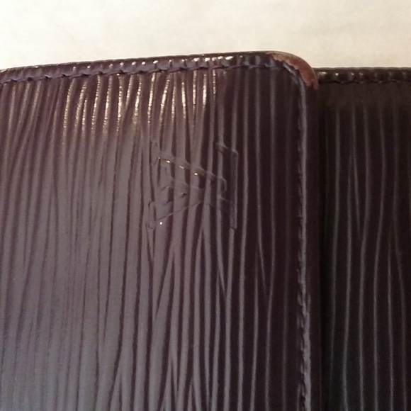 LOUIS VUITTON Epi Long Wallet, Plum EUC - Picture 13 of 13
